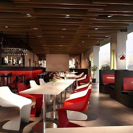 G Suites Hotel By Amithya Surabaya Exteriör bild