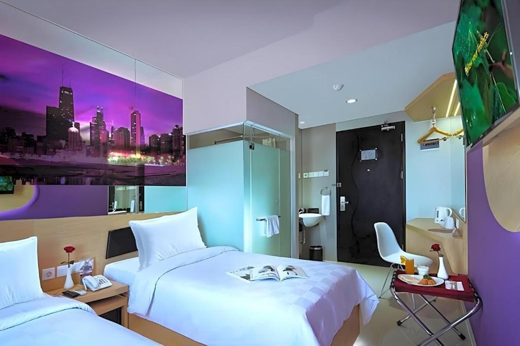 G Suites Hotel By Amithya Surabaya Exteriör bild