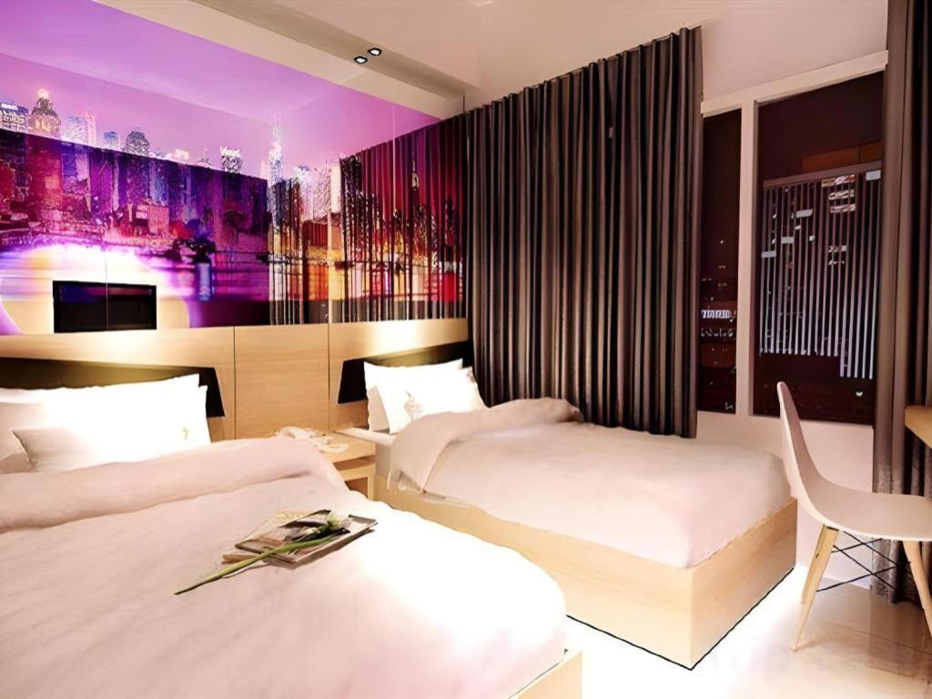 G Suites Hotel By Amithya Surabaya Exteriör bild