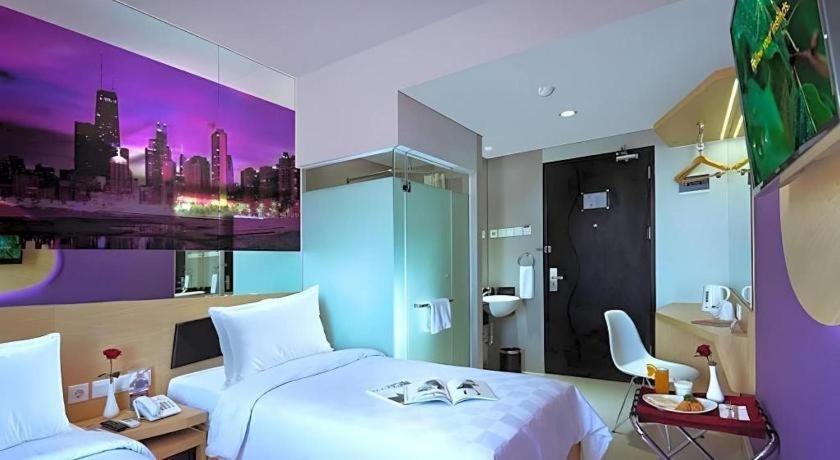 G Suites Hotel By Amithya Surabaya Exteriör bild