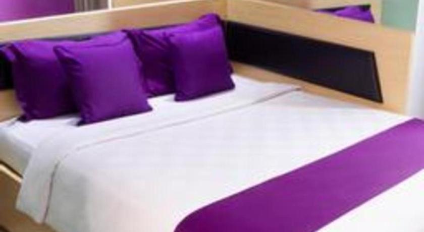 G Suites Hotel By Amithya Surabaya Exteriör bild
