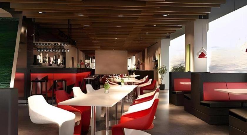 G Suites Hotel By Amithya Surabaya Exteriör bild